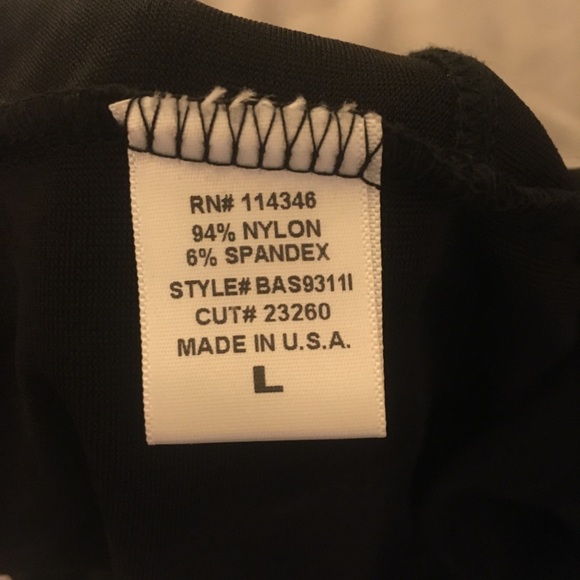 Black and white dress size L fits like a medium - Picture 3 of 3